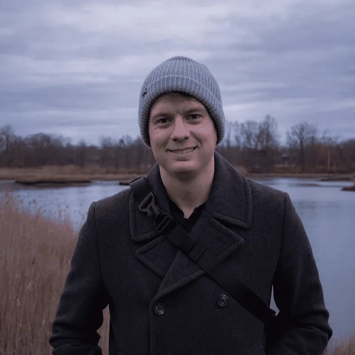 Dr. Matthew J. Lundquist